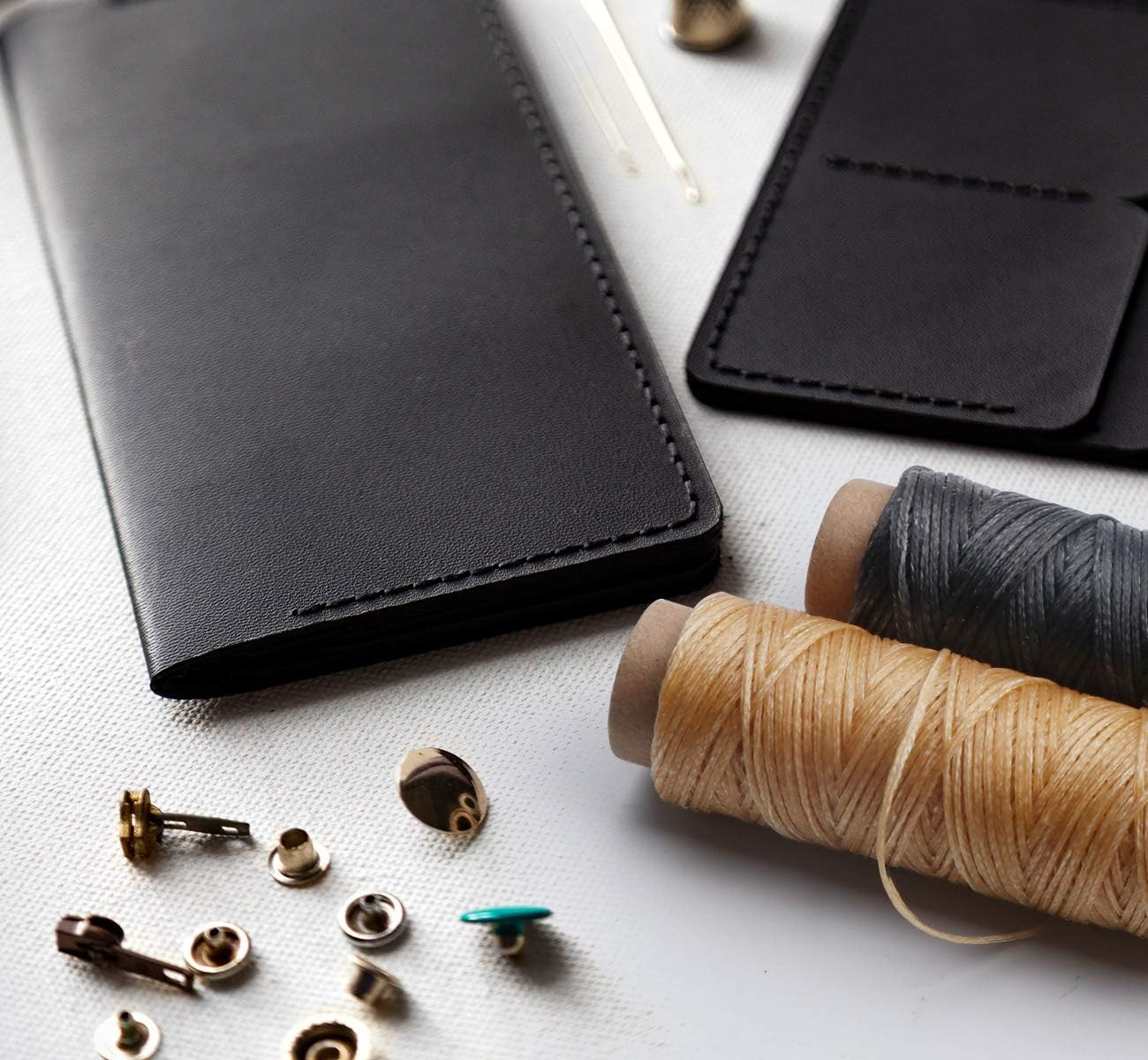 Ilauke Leather Sewing Kit 31Pcs Waxed Thread Leather Stitching Kit with Sewing A