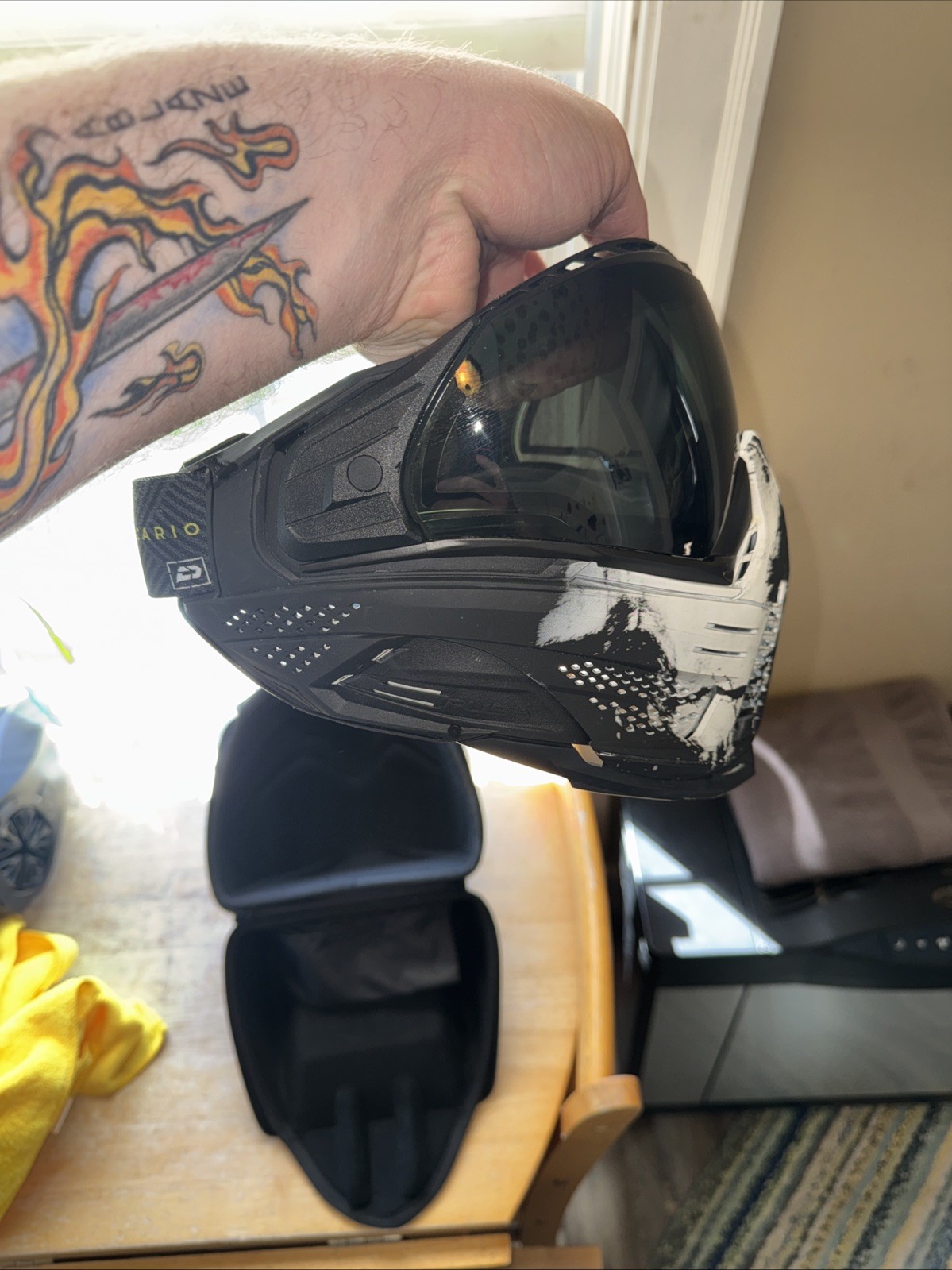 Push Unite Paintball Mask - Infamous White Skull Sicario