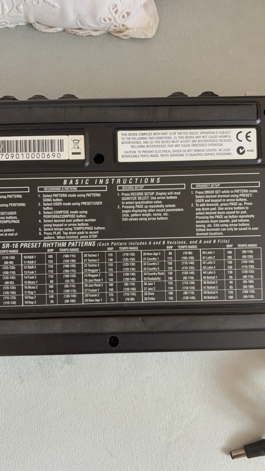 ALESIS SR-16 drum machine