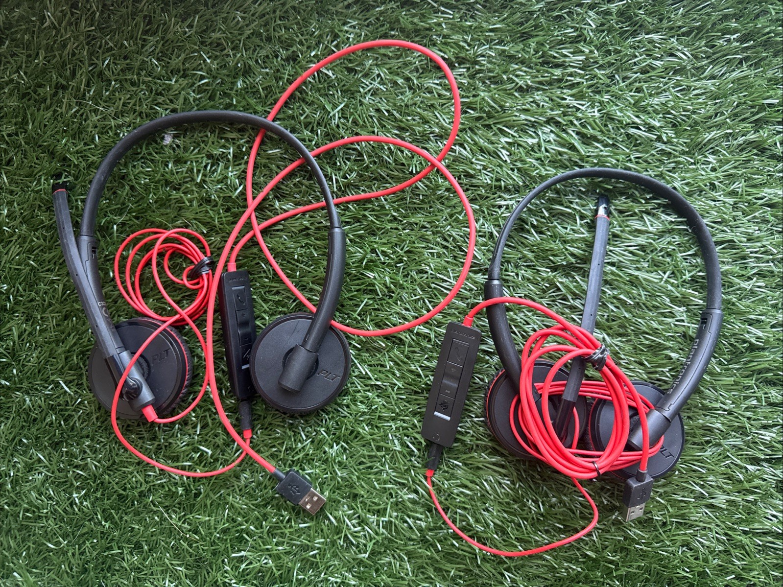 2 Plantronics C3225T Wired Headsets & 1 Zipper Case