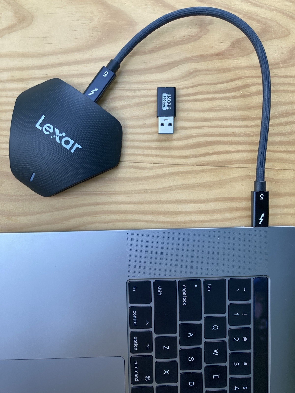 Lexar RW500 CF SD microSD UHS-II Card Reader + 1ft Thunderbolt 5 Cable typec