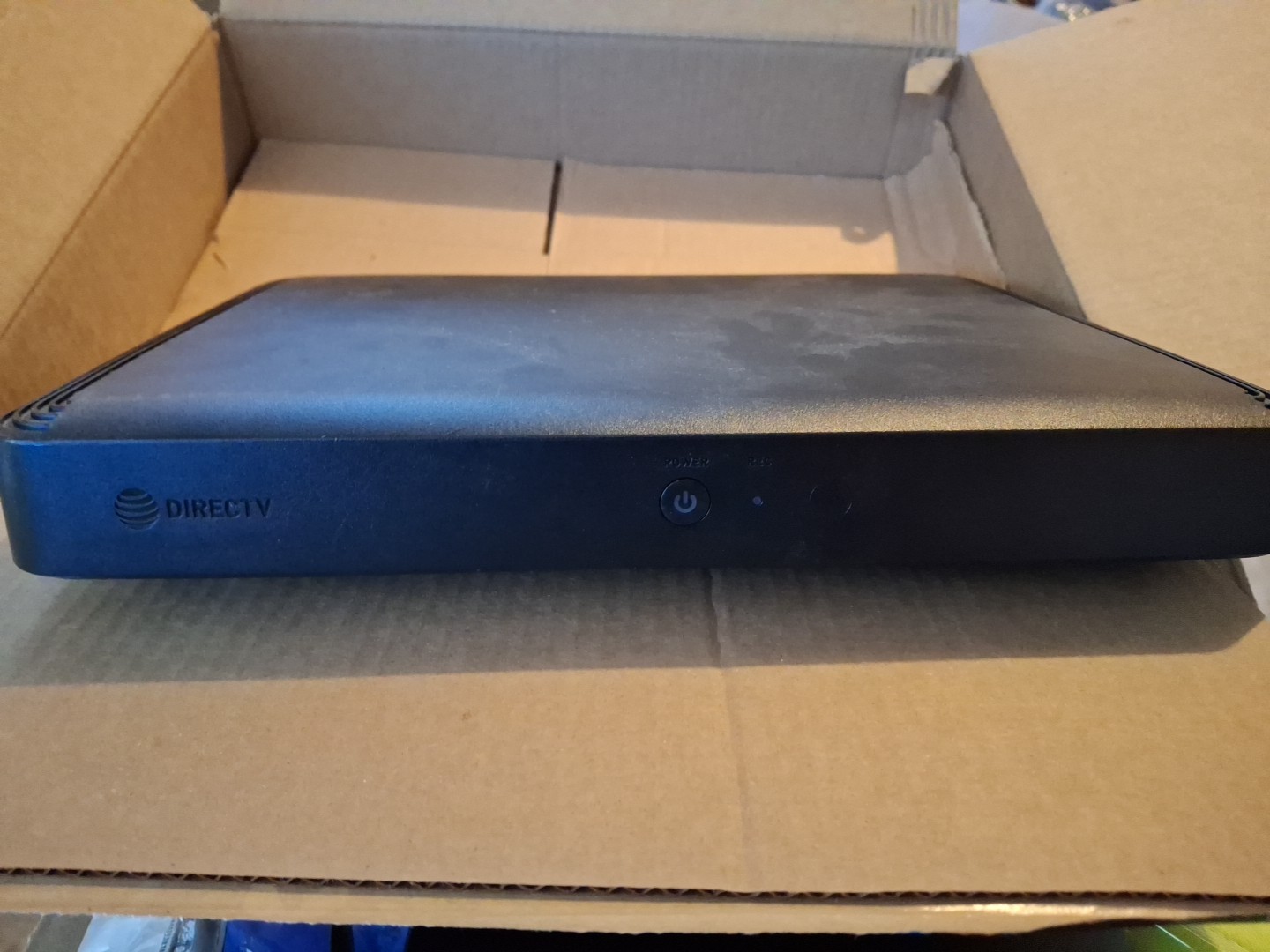 DIRECTV BUNDLE WIRELESS VIDEO BRIDGE & RECEIVER WVB2R0-34 / SEE DESCRIPTION ***