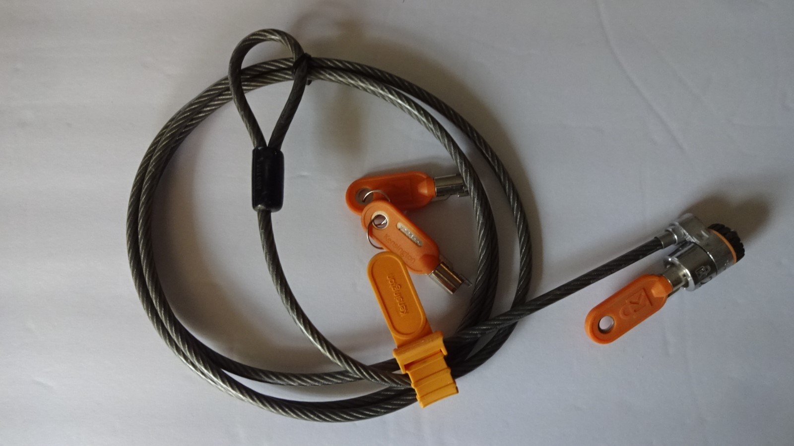 Kensington Laptop Computer Microsaver Security Cable w/Lock & 3 keys Lot 2
