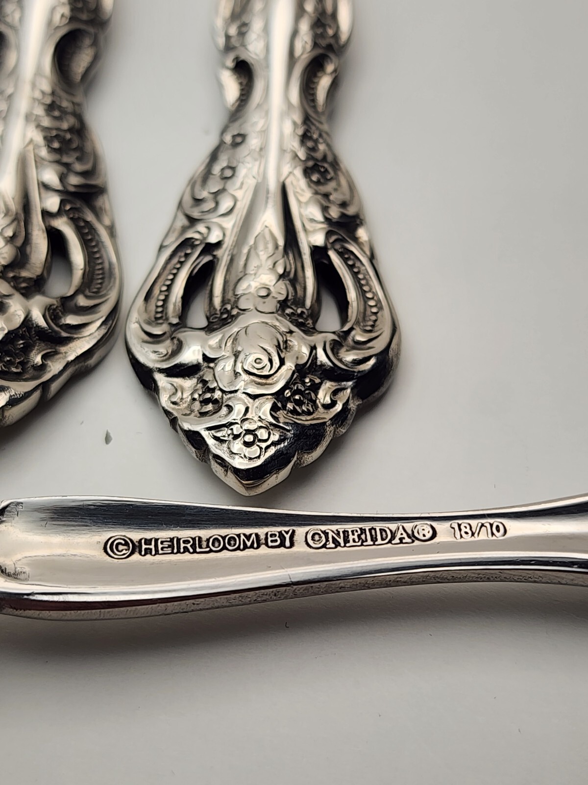 ONEIDA MICHELANGELO Meat Fork