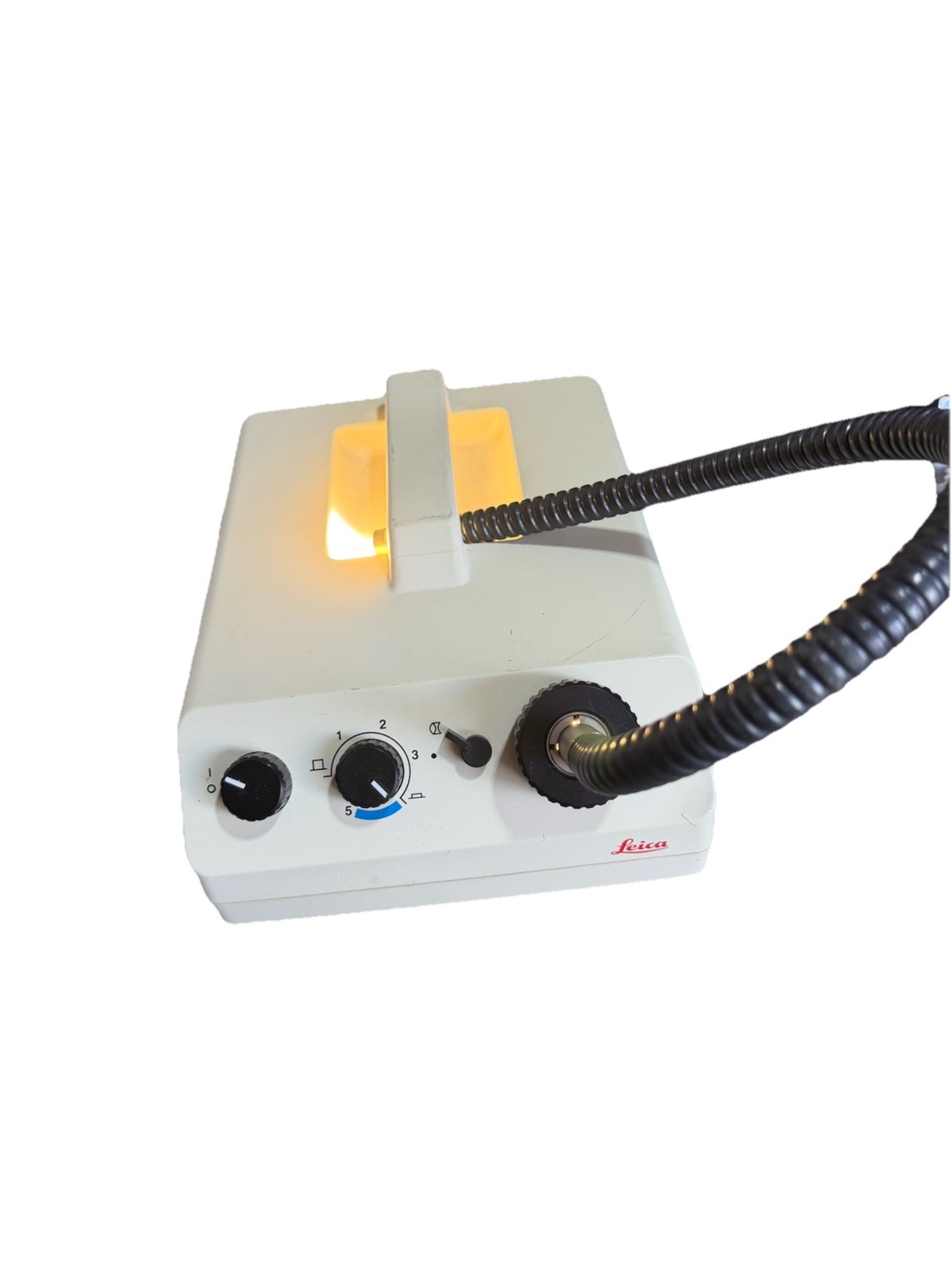 Leica KL 1500 Electronic Light Source WITH BULB and FIBER OPTICS *low Hours*