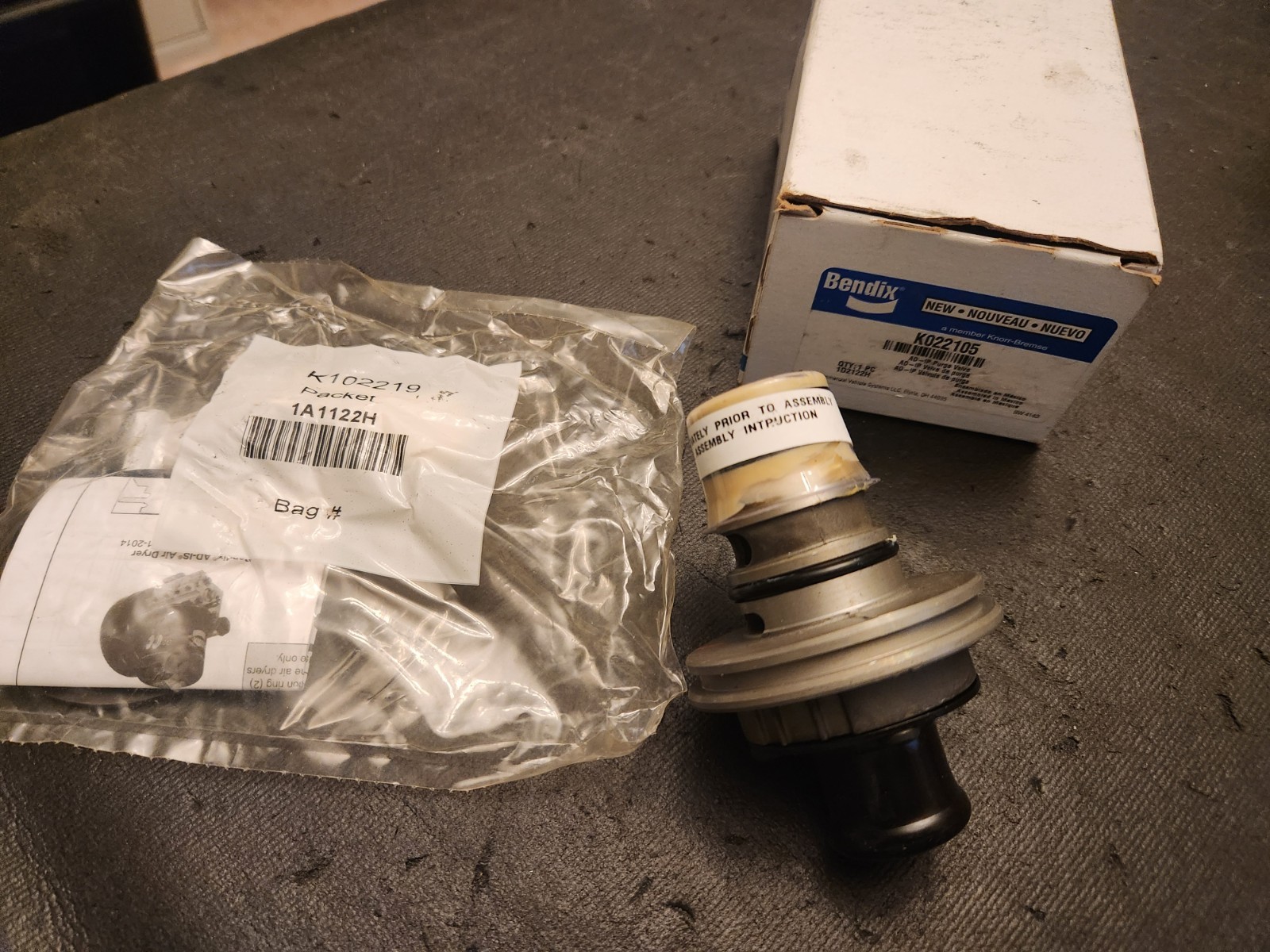 Bendix K022105 IP Purge Valve