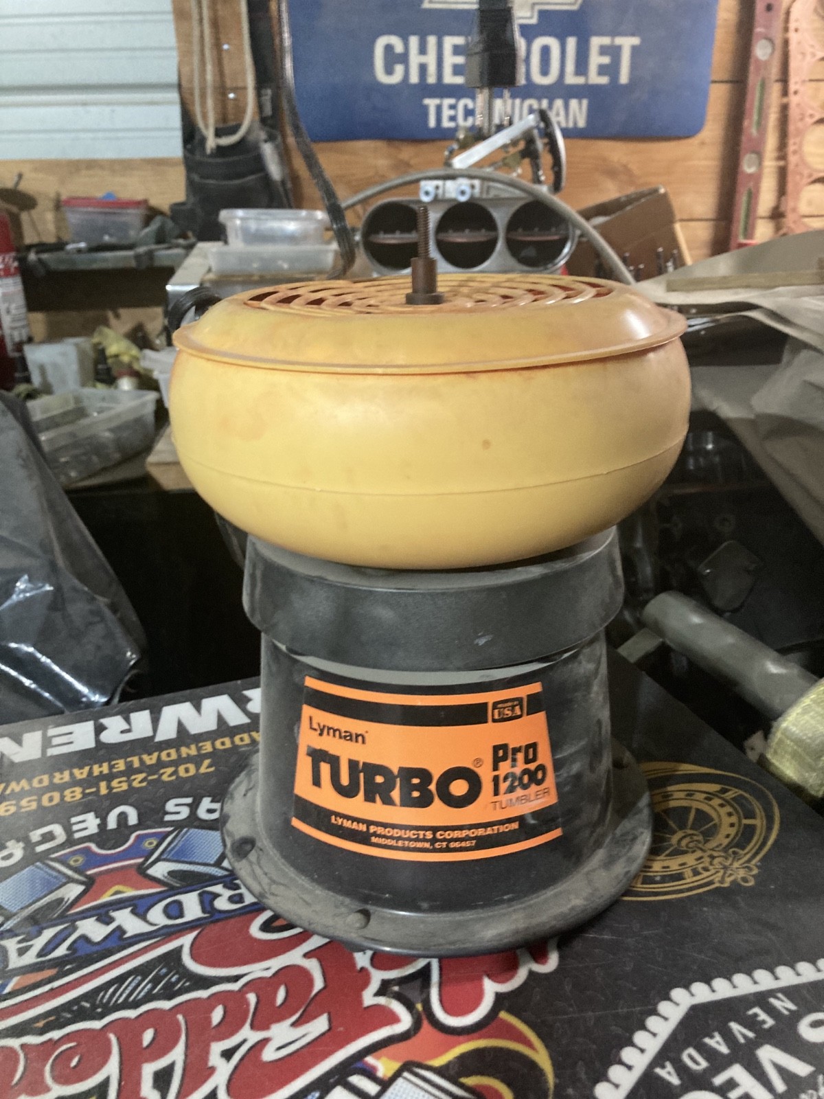 Lyman Pro 1200 Turbo Tumbler Vibratory Case/Sifter Lid, Orange & Black