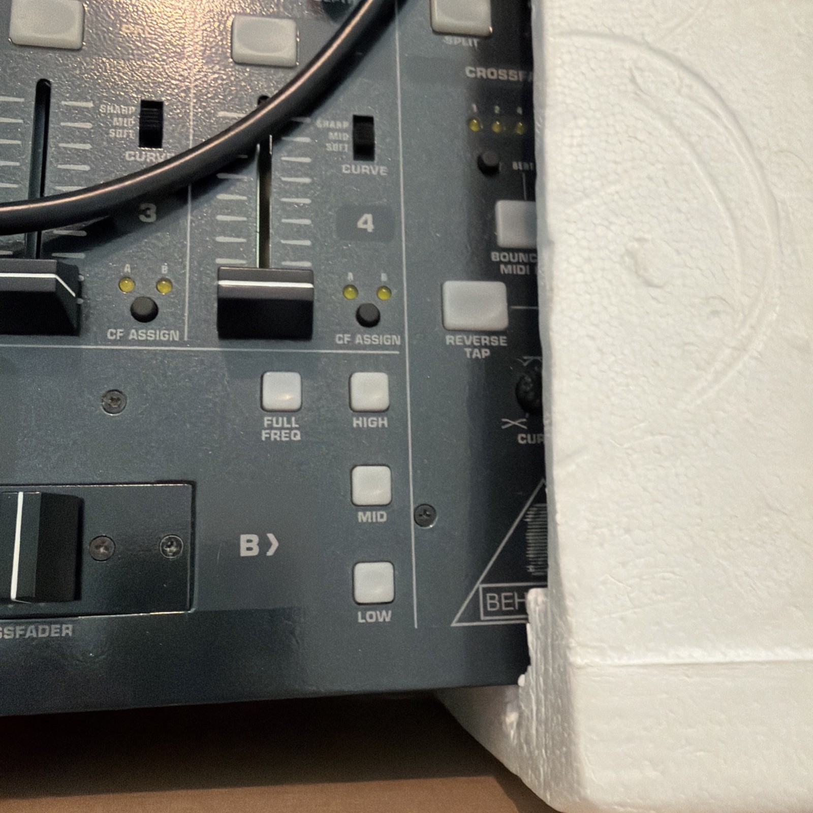 Behringer DDM4000 Professional 5- Channel DJ Mixer W/Sampler Fx, Duel BPM Counte