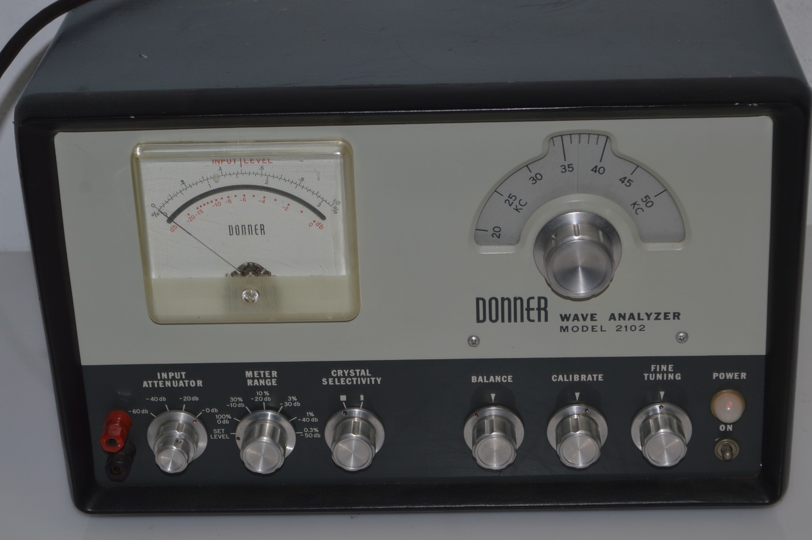 ^^ DONNER WAVE ANALYZER MODEL 2102 (IPS43)