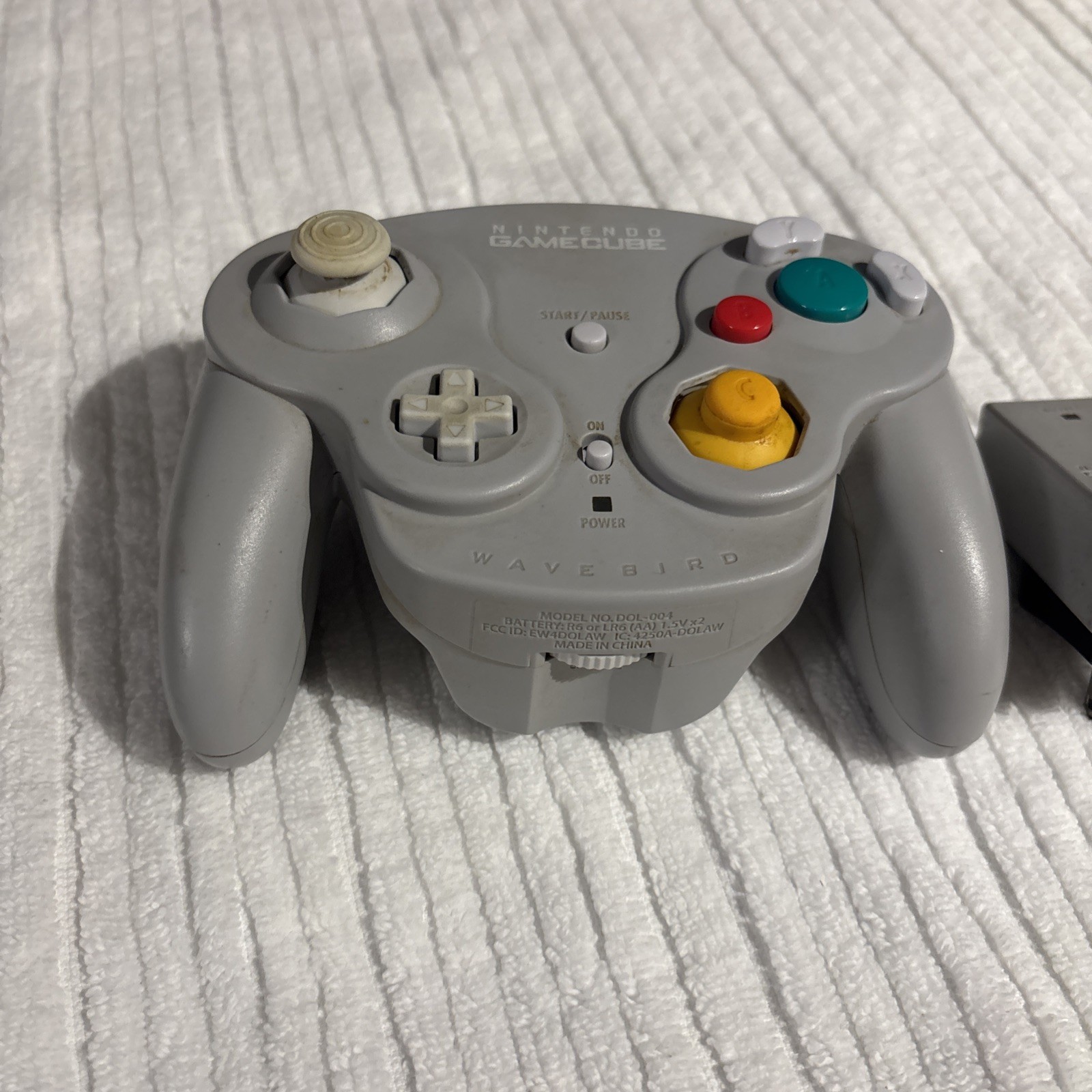Nintendo DOL-004 Wave Bird Wireless Controller and dongle Clean Contacts