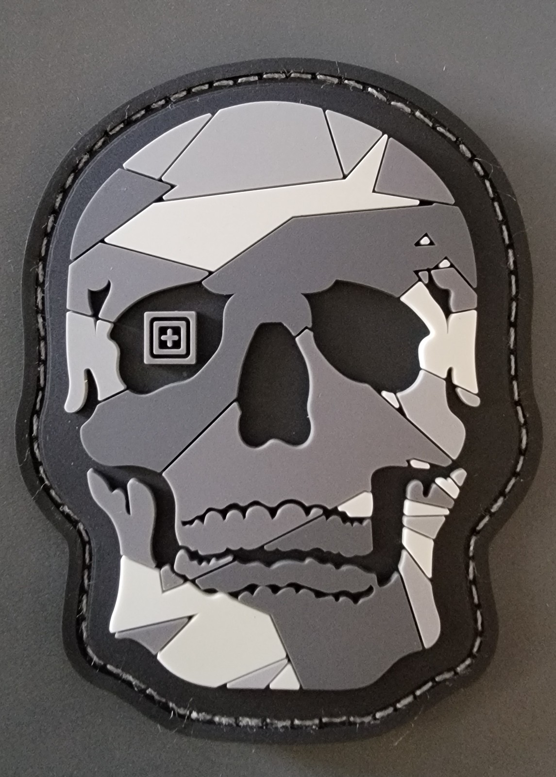 5.11 Tactical Gear Patch – Razzle Dazzle – Gray Camo Skull - Morale Patch