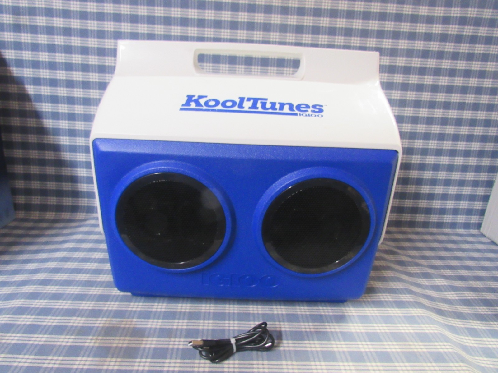 Igloo Kool Tunes Bluetooth Speaker Cooler (Excellent See Video) FAST FREE SHIP.