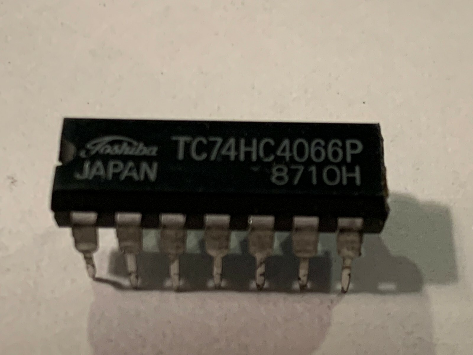 TC74HC4066P- Quadruple Bilateral Analog Switches-DIP-14.