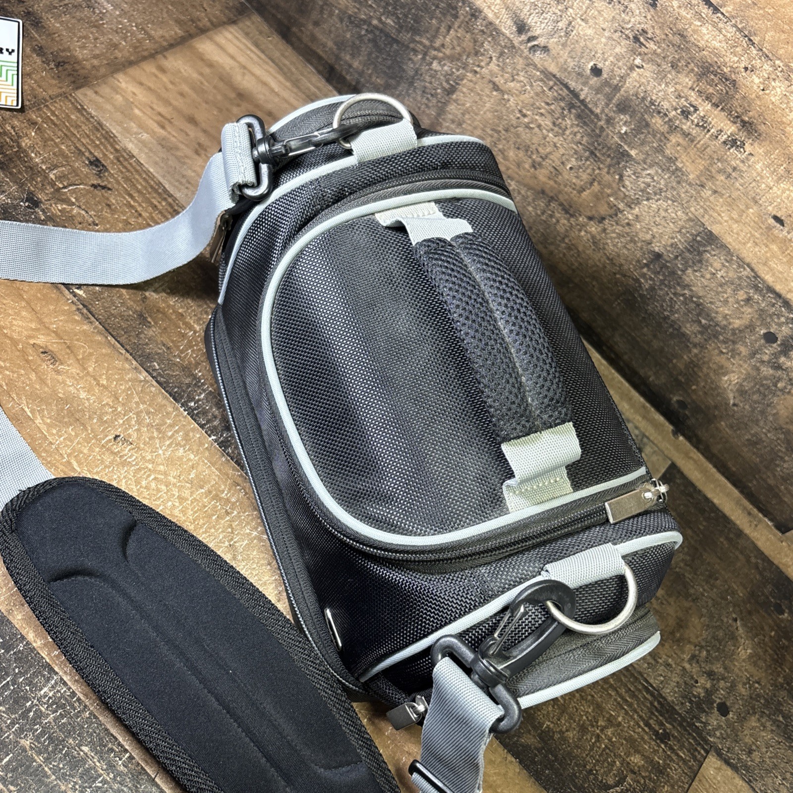 Kodak Portable Camera Bag with Shoulder Strap Multiple compartments Preowned