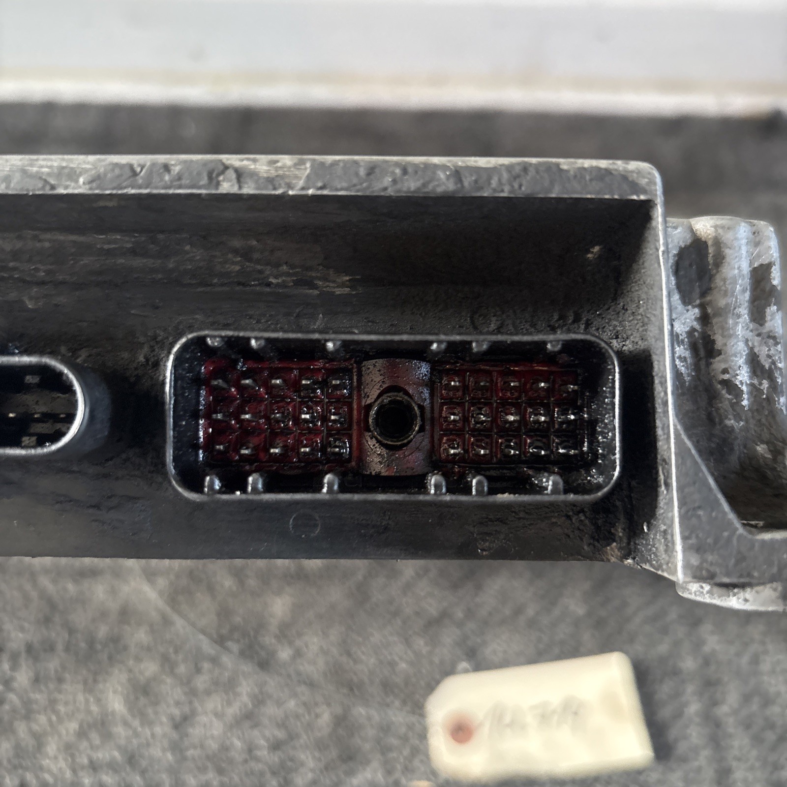 DETROIT DDEC III ENGINE CONTROL MODULE P23548553