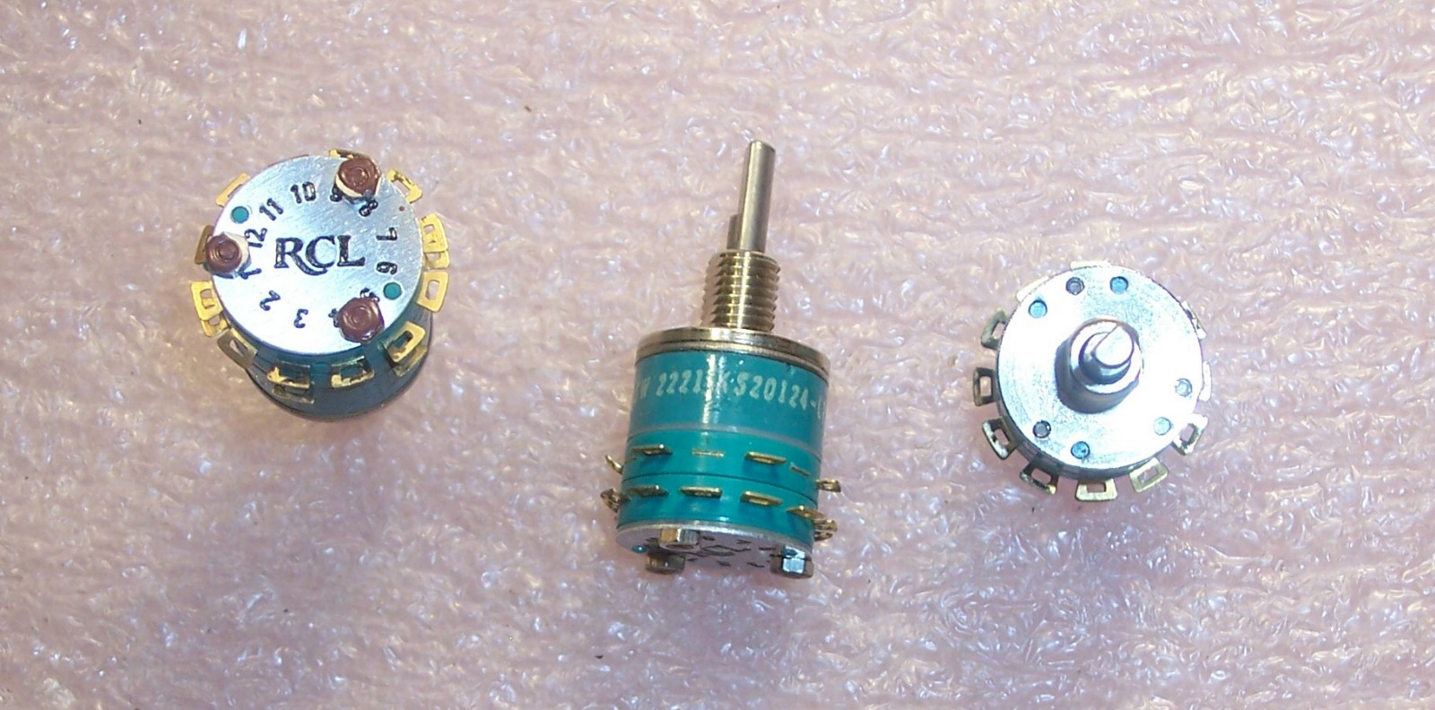 QTY (2) RCL ROTARY SWITCHES SW2221 KS20124-L8 01686 NOS