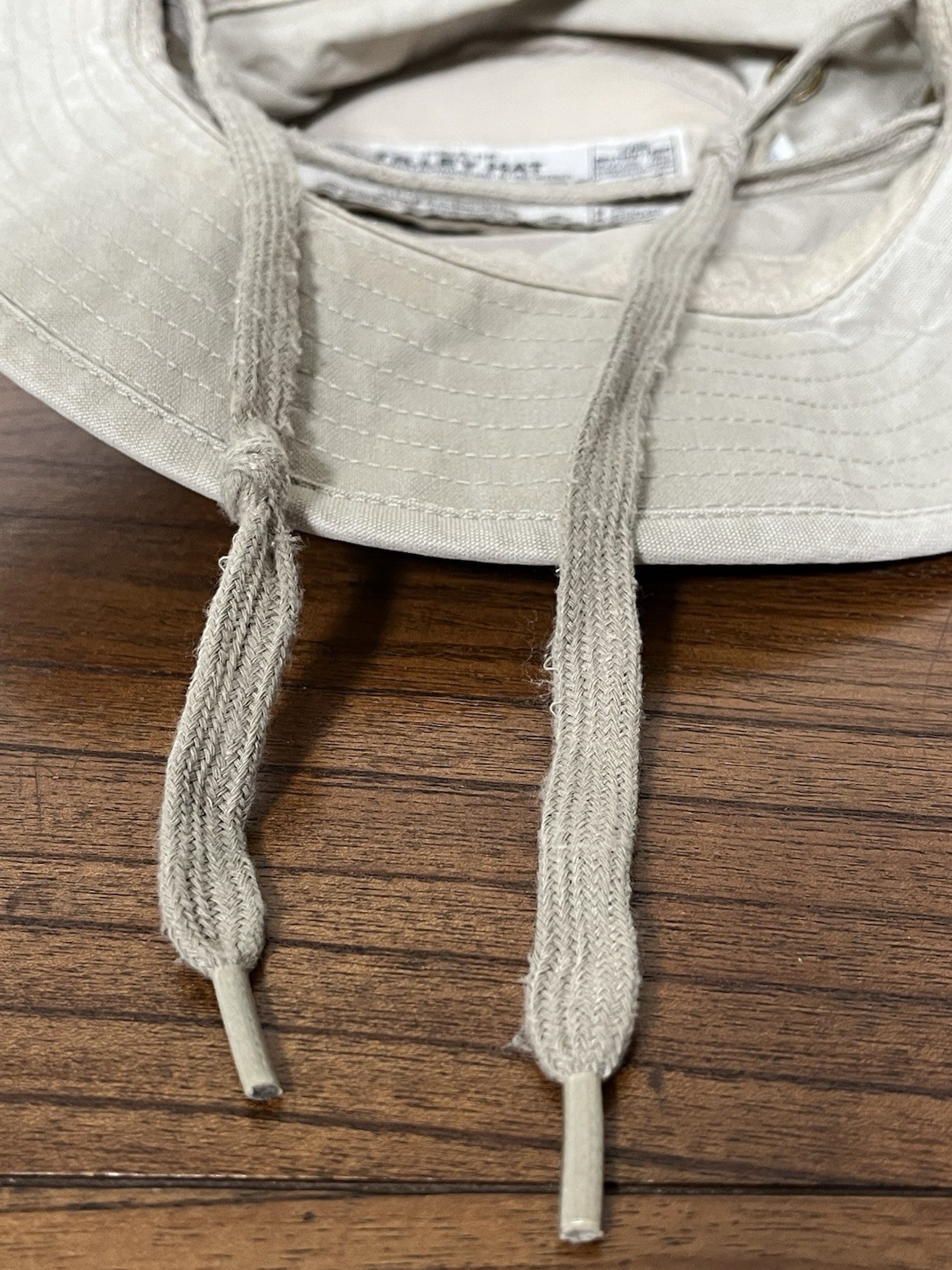 TILLEY HAT Size 7 1/2 Beige Hiking Walking Outdoors Pre-owned
