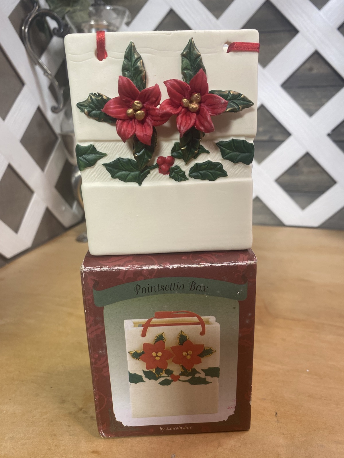 Lincolnshire Poinsettia Box