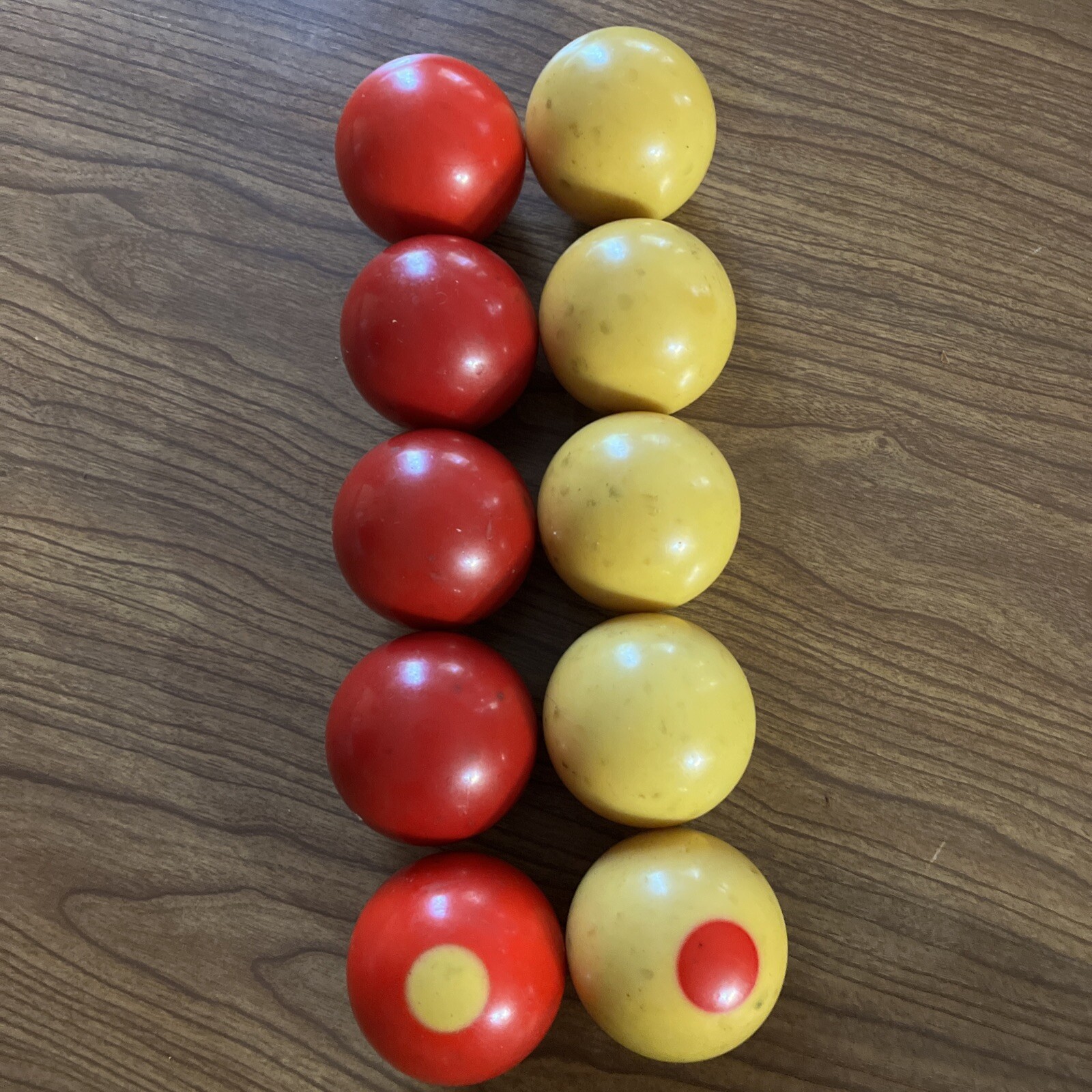 Set of 10 Snooker Bumper Pool Balls REGULATION SIZE Red & Yellow