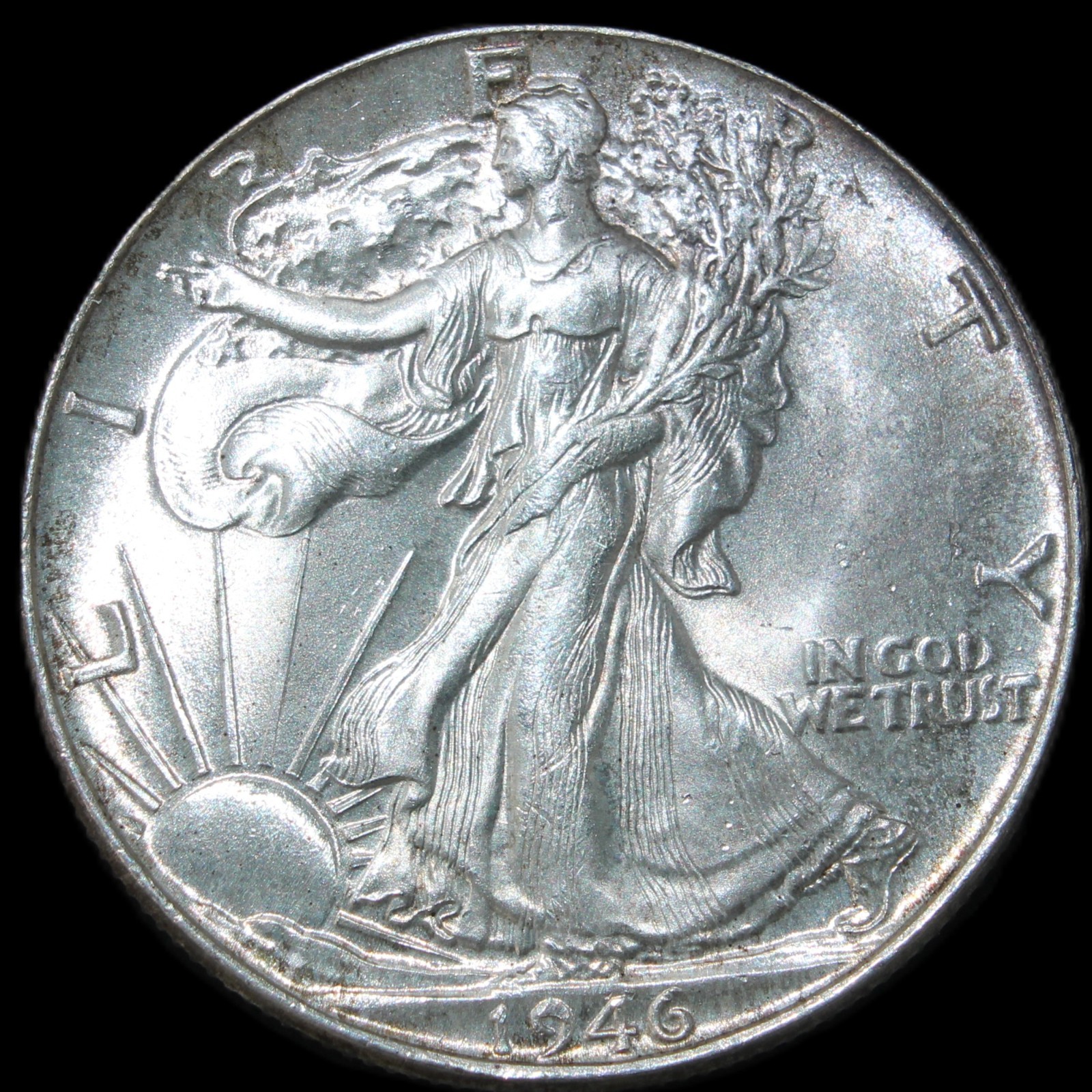 1946 50C Walking Liberty Half Dollar- CHOICE UNC / FREE SHIPPING- SMH-515