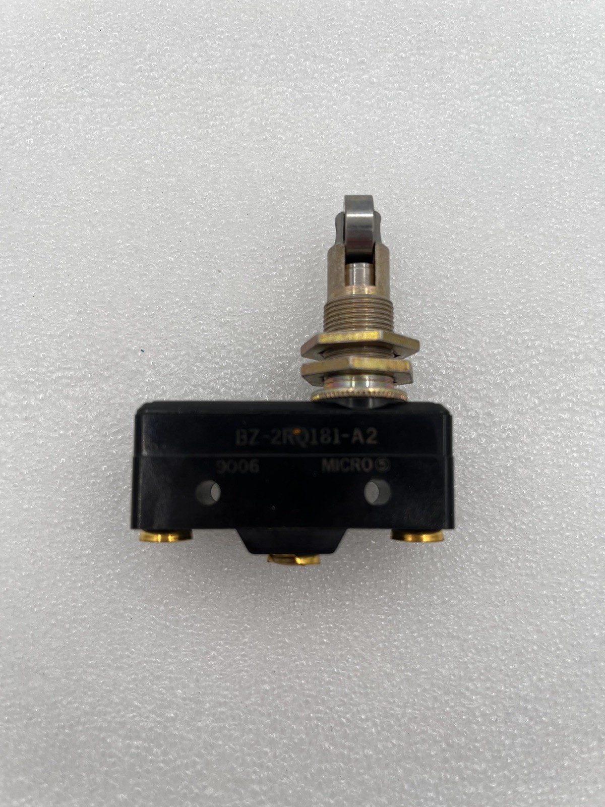 BZ-2RQ181-A2 125/250/480 V 15 A Limit Switch