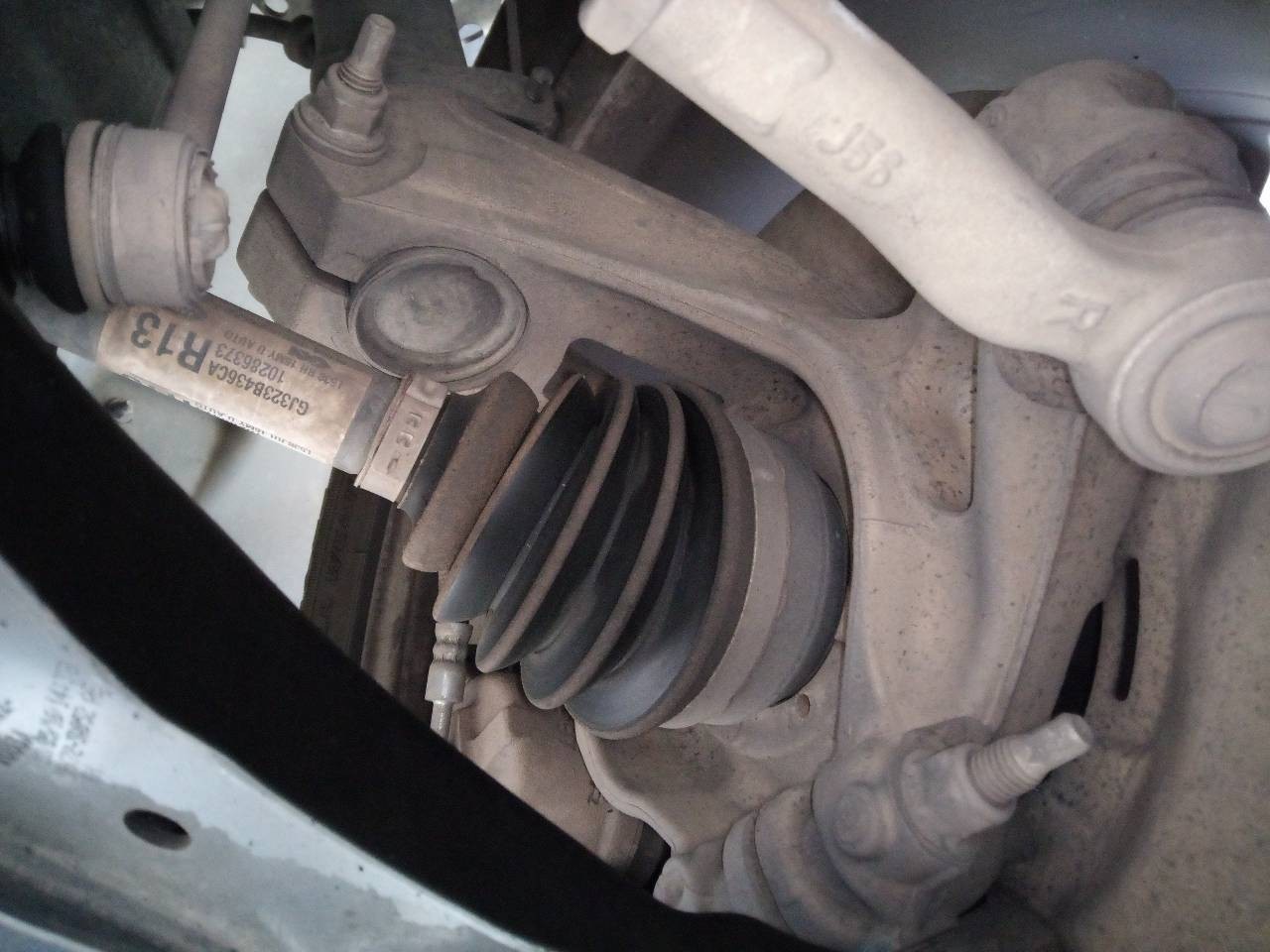 RIGHT FRONT ANKLE / 2526043 FOR LAND ROVER DISCOVERY SPORT SE