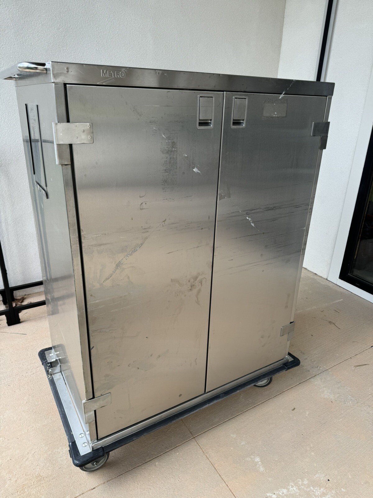 Metro Hospital Surgery Stainless Steel 2-Door Surgical Case Cart  40Wx50Tx26D