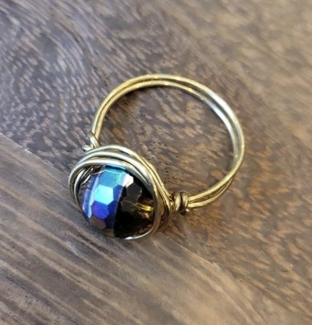 Gold Tone Faceted Iridescent Purple Bead Wire Wrapped Ring, Size 7