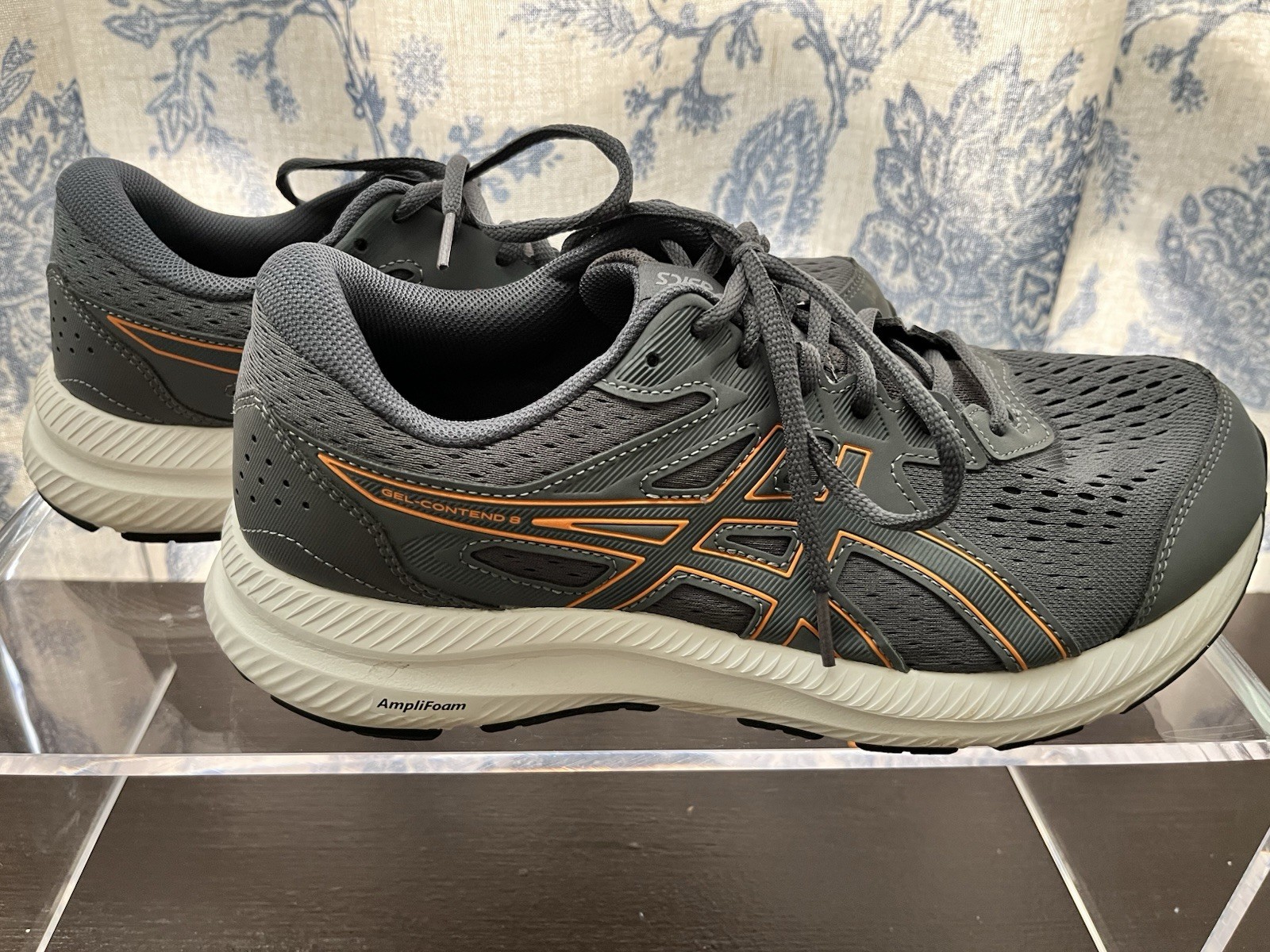 Men’s size 10 ASICS GEL-CONTEND 6 Men's Running Shoes Gray  Ortholite AmpliFoam