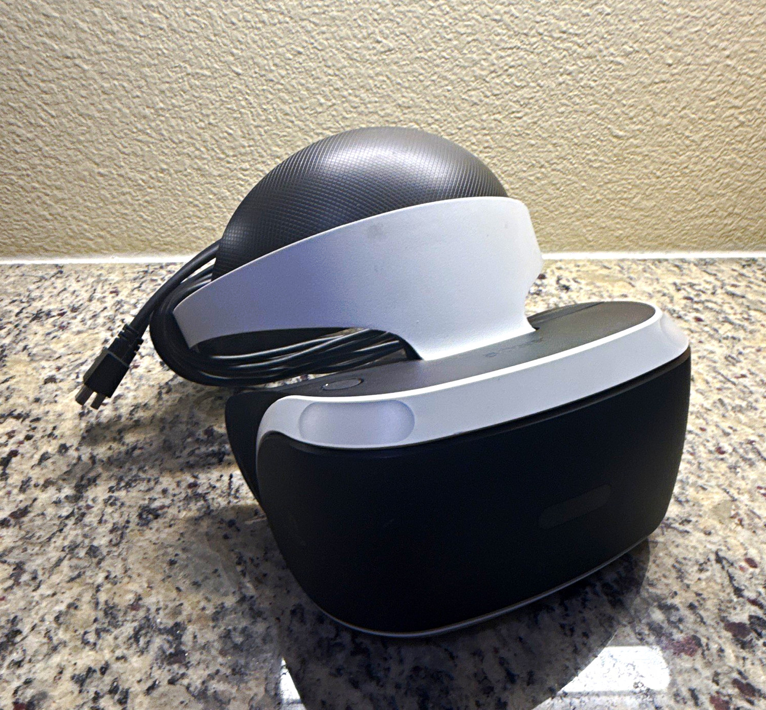 Sony PlayStation VR Headset for PC & Console, Black/White Color Model