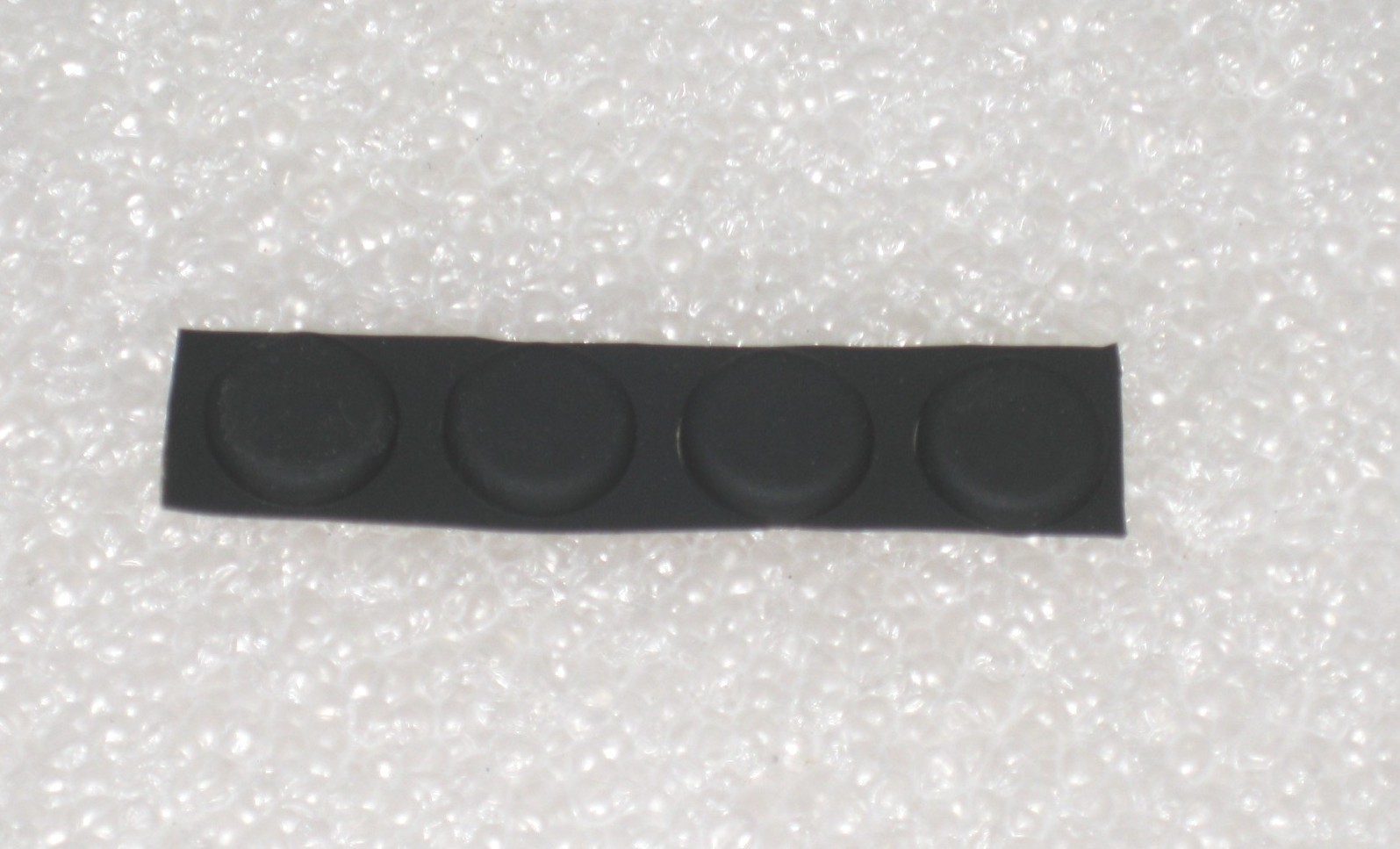 NEW Genuine DELL Inspiron 9300 Rubber foot Center Strikezone-Y4938 (LOT OF 4)