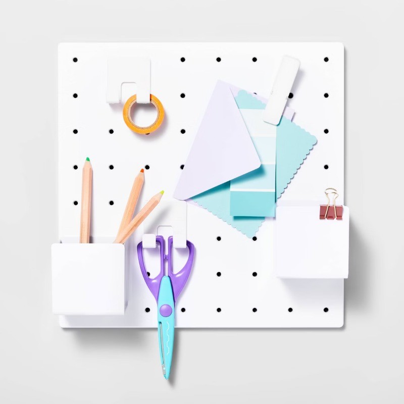 13"x13" Pegboard Set White