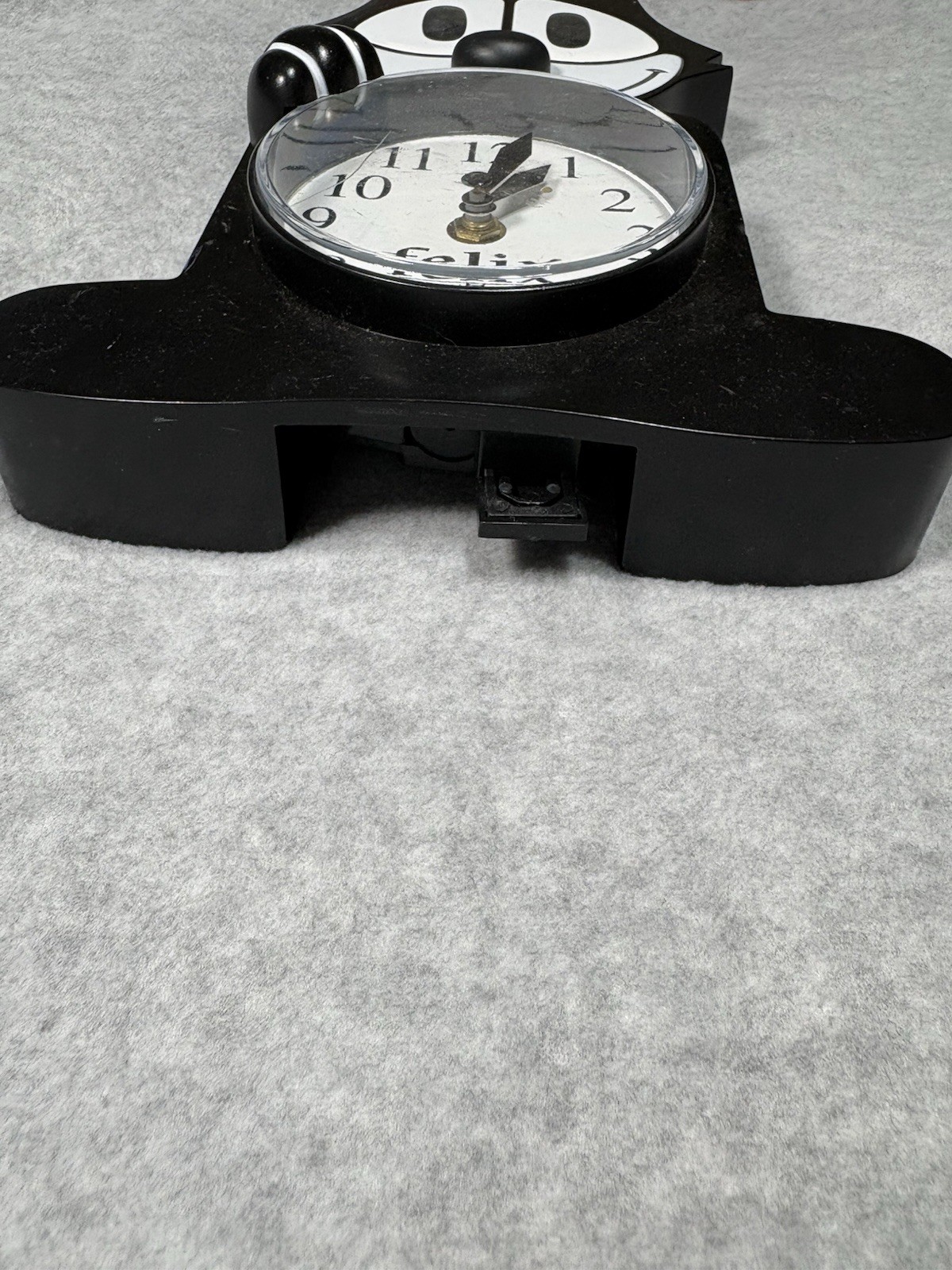 Felix the cat Wall Clock Tested & Works! Missing Tail Flawed