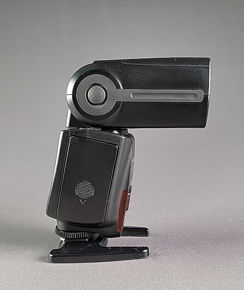 Yongnuo YN560-III Speedlight Wireless Flash- never used- this was a backup flash