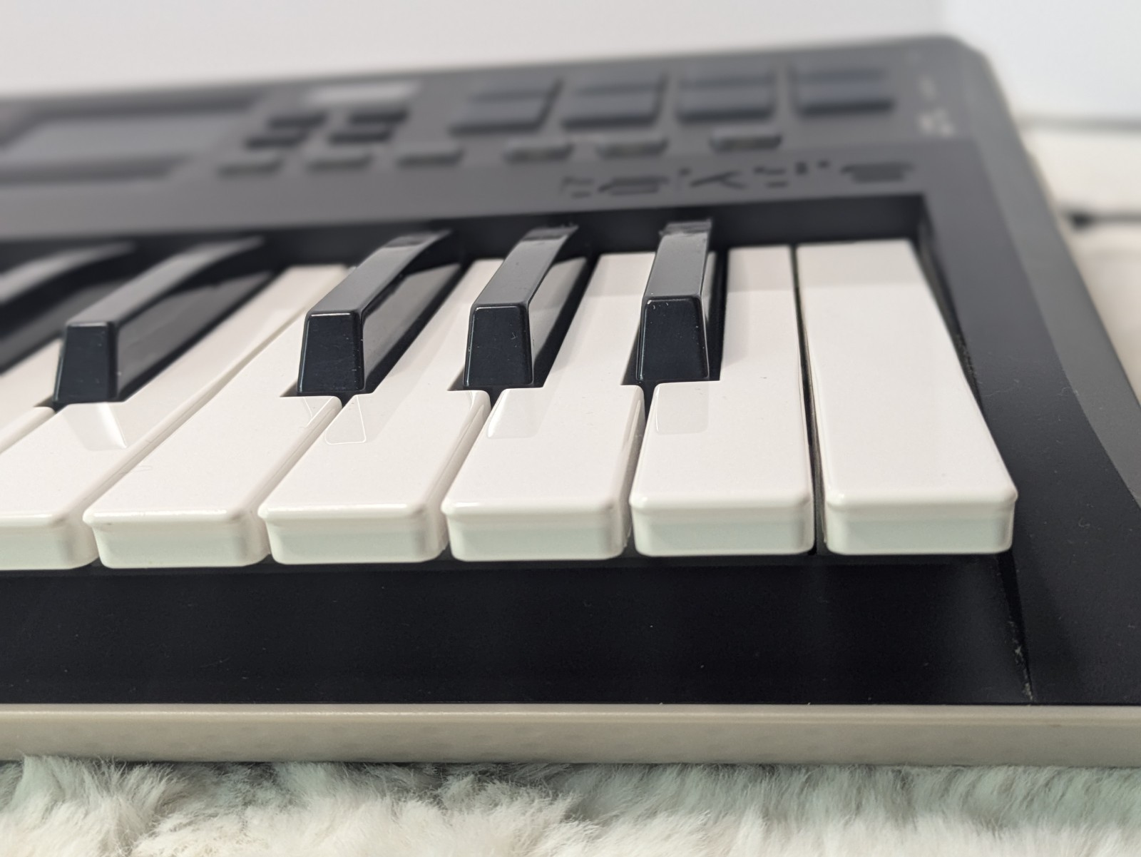 Korg taktile-25 USB MIDI Keyboard Controller 25-Key Touch Pad Tested Works