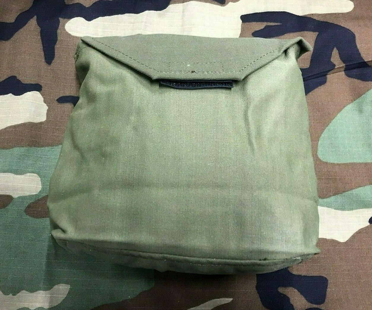 Wet Weather Clothing Bag  NOS  1975 Contract USGI NSN 8465-00-545-3612 1975