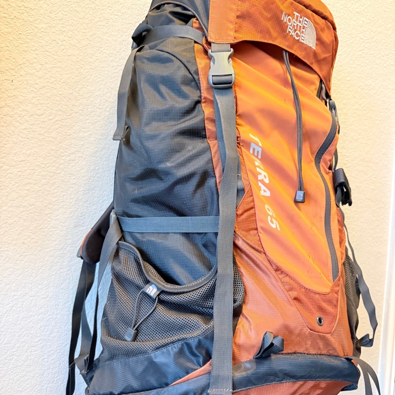 North Face Terra 65 65L Hiking Backpack Orange Gray Internal Frame Camping Pack