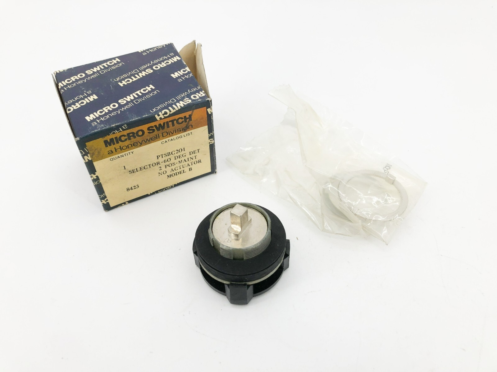 New Honeywell Microswitch PTSBC201 Selector Switch 2 Position Maintained Model B