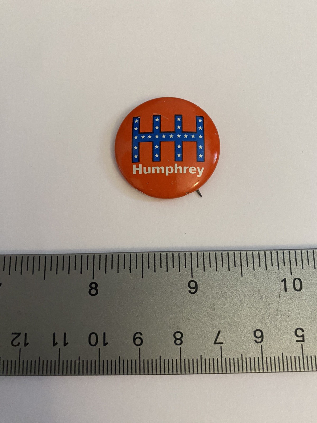 Humphrey Pin Back Button P66