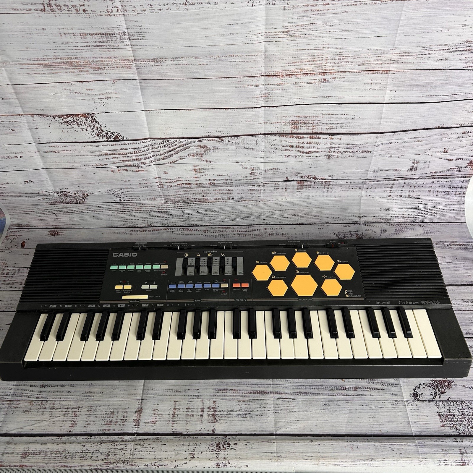 Casio Casiotone MT-520 49-Key Black Electronic Keyboard w/ Built-in Speaker