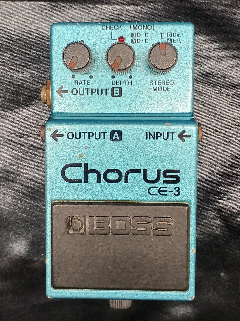 BOSS CE-3 Chorus Effect Pedal Analog with true bypass Used