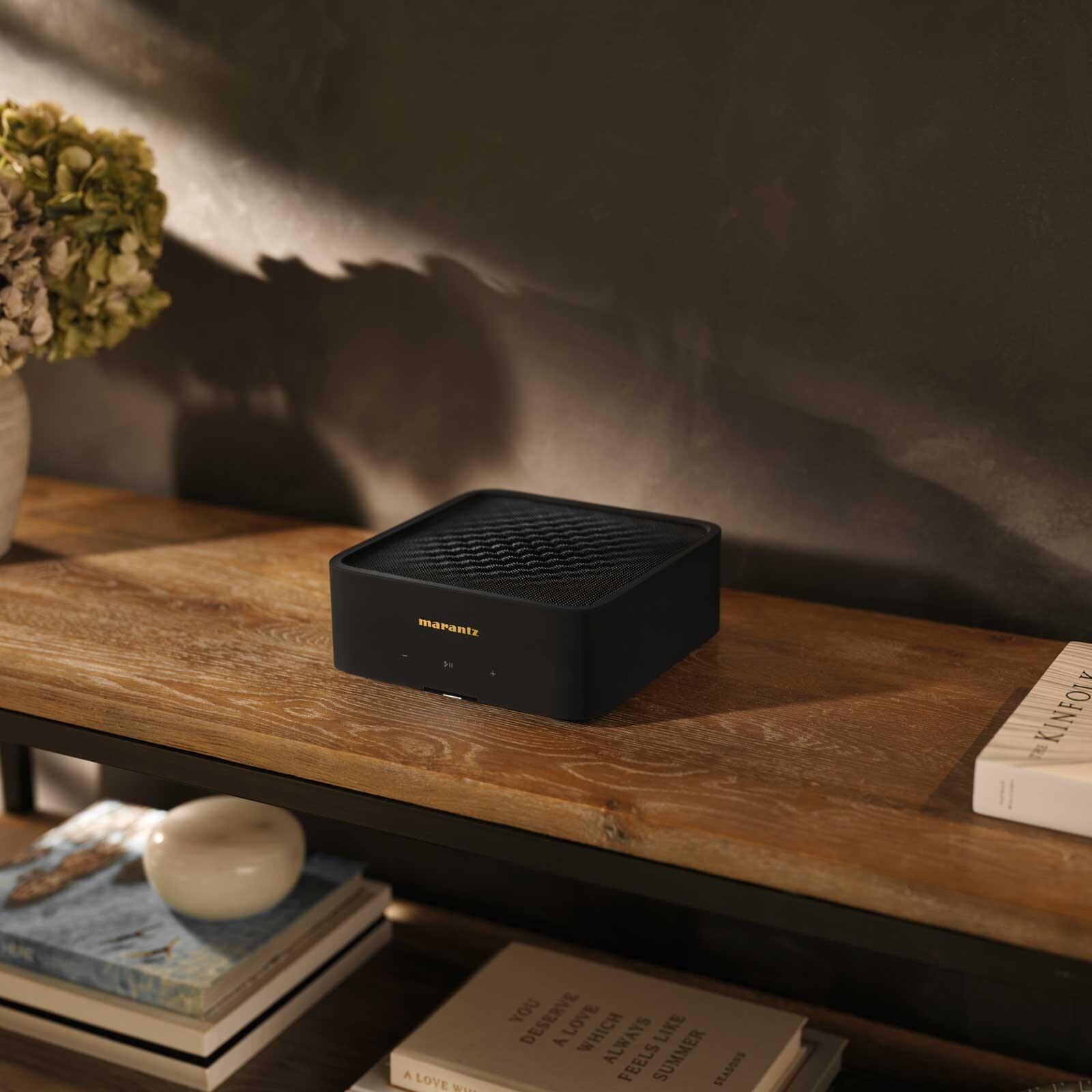 Marantz MODEL M1 Wireless Streaming Amplifier Black (Open Box)