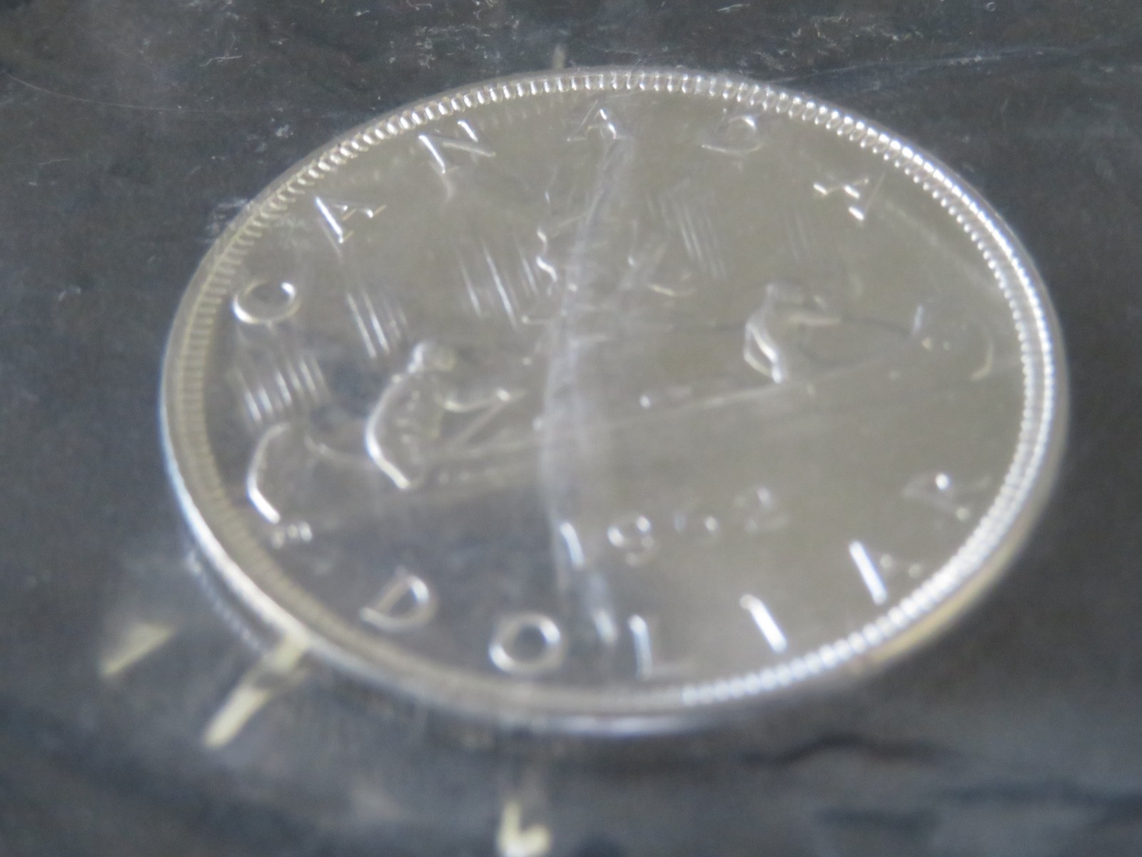 1962 uncirculated Canadian Canada Silver Dollar Coin Cellophane Sealed 80