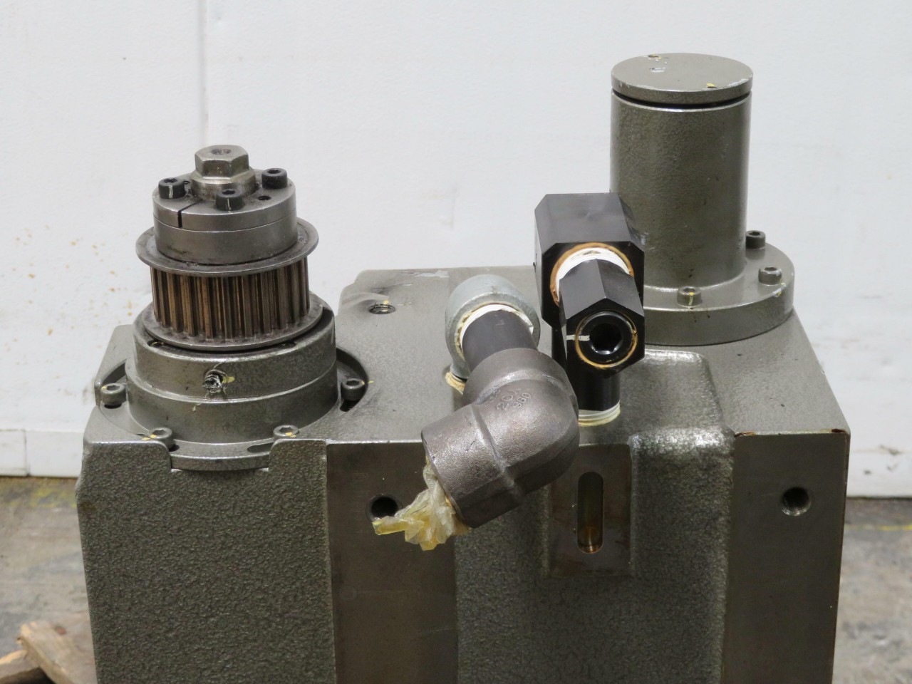 16DFF-20244L2-HR2W1 CNC INDEX TABLE