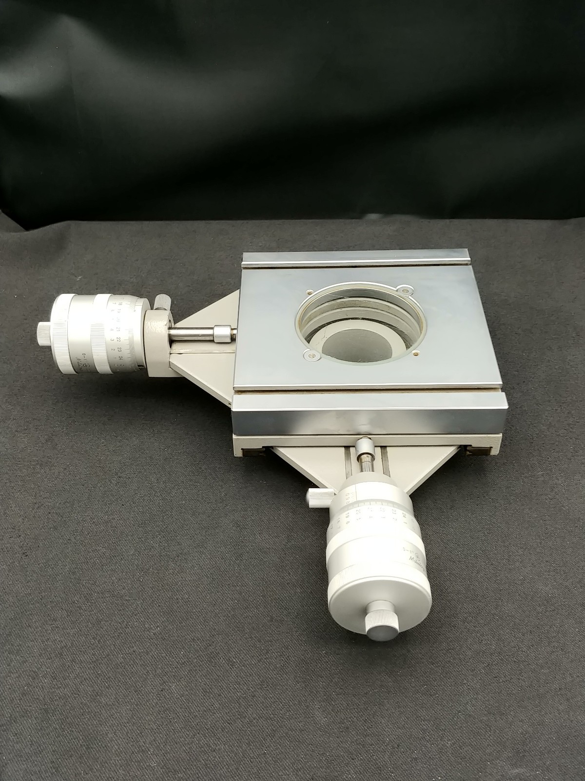 Mitutoyo XY 150x150mm Stage with Micrometers for PJ-300/311 Optical Comparator