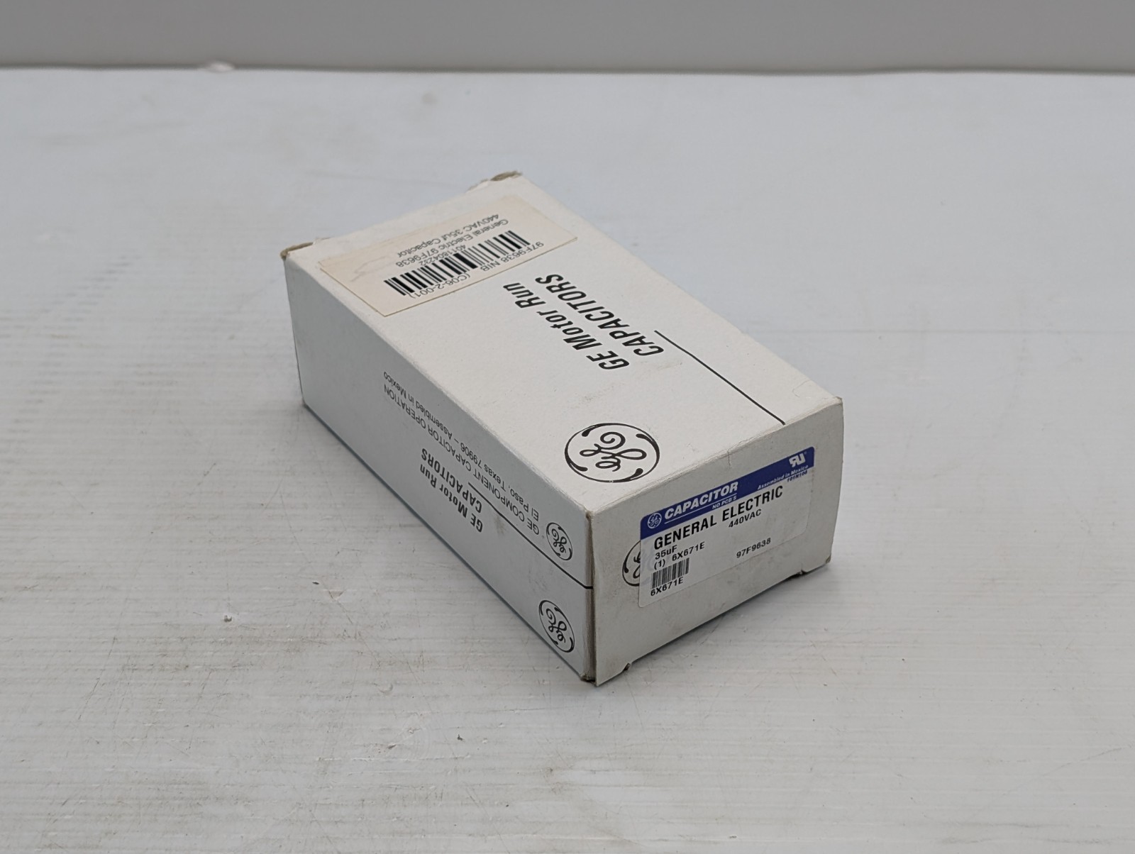 GENERAL ELECTRIC 97F9638 Oval Capacitor 35UF 440VAC 50/60Hz
