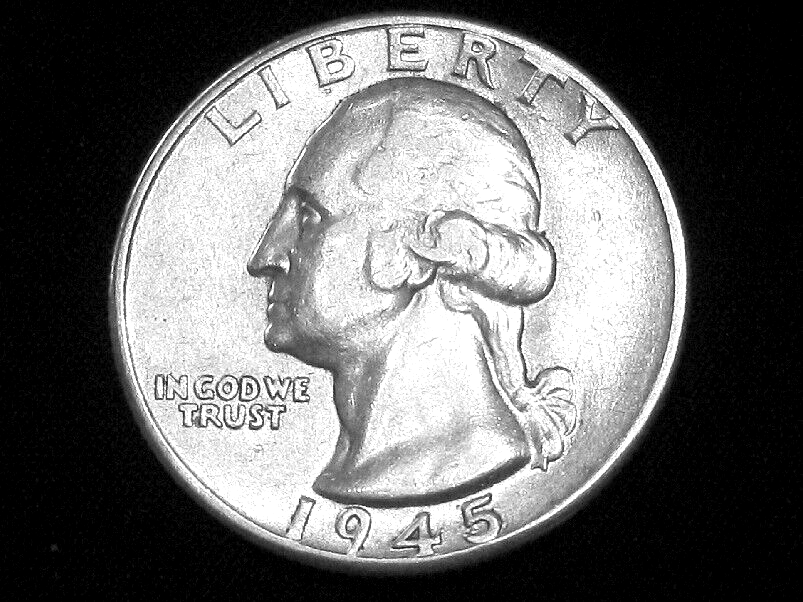 1945 Washington Quarter --- Almost Uncirculated +++