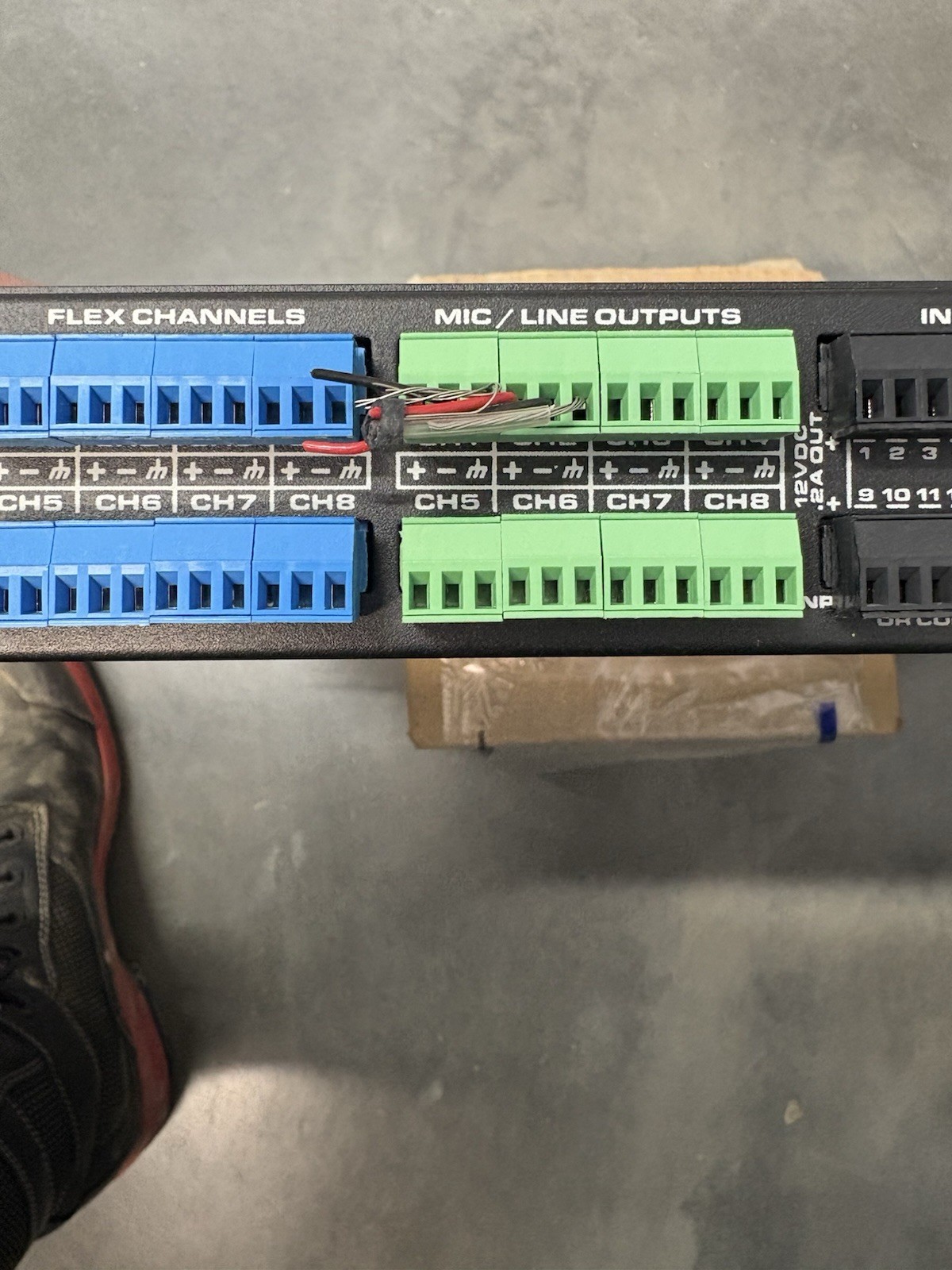 QSC Q-SYS Core 110f Network + Analog flex channels audio usb like new