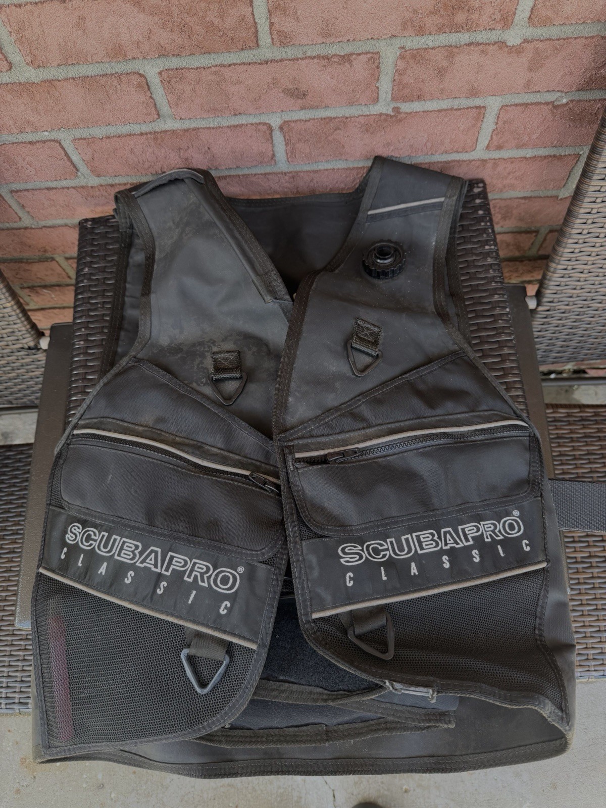 Scubapro Classic BCD Buoyancy Compensator Vest Size Medium
