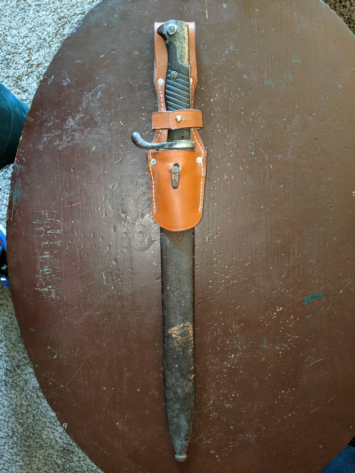 repro ww1 german bayonet frog, brown in color, gew98,kar98, these are nice!!!!!